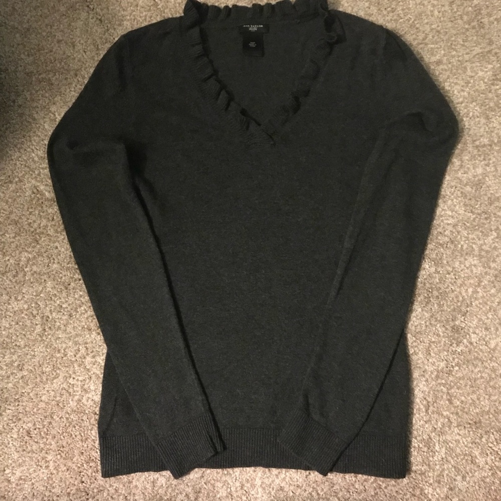 Ann Taylor dark gray sweater – XSP
